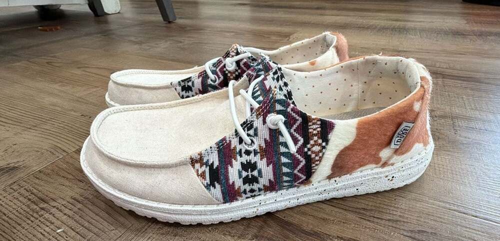 Hey Dude Wendy Patchwork Durango Tan Cow Print Buckle Exclusive Womens Yoke Azte
